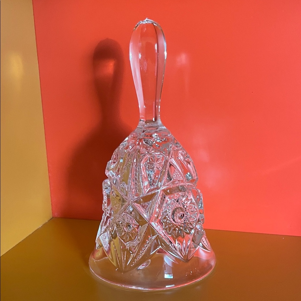 Vintage Elegant Clear Glass Decorative Bell